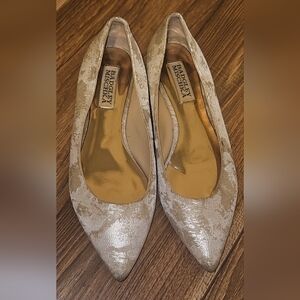 BADGLEY MISCHKA FLATS